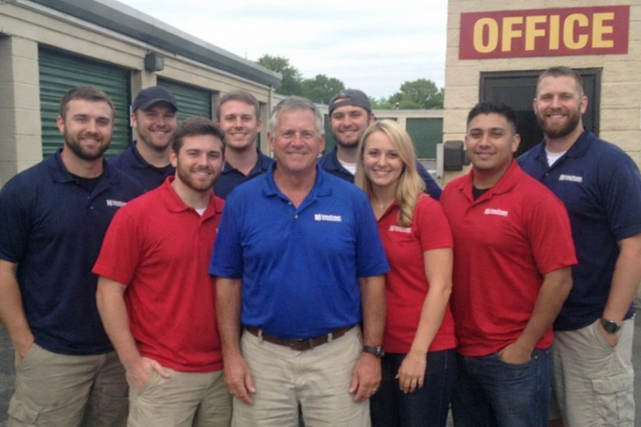 Water damage restoration professionals in Edina, MN